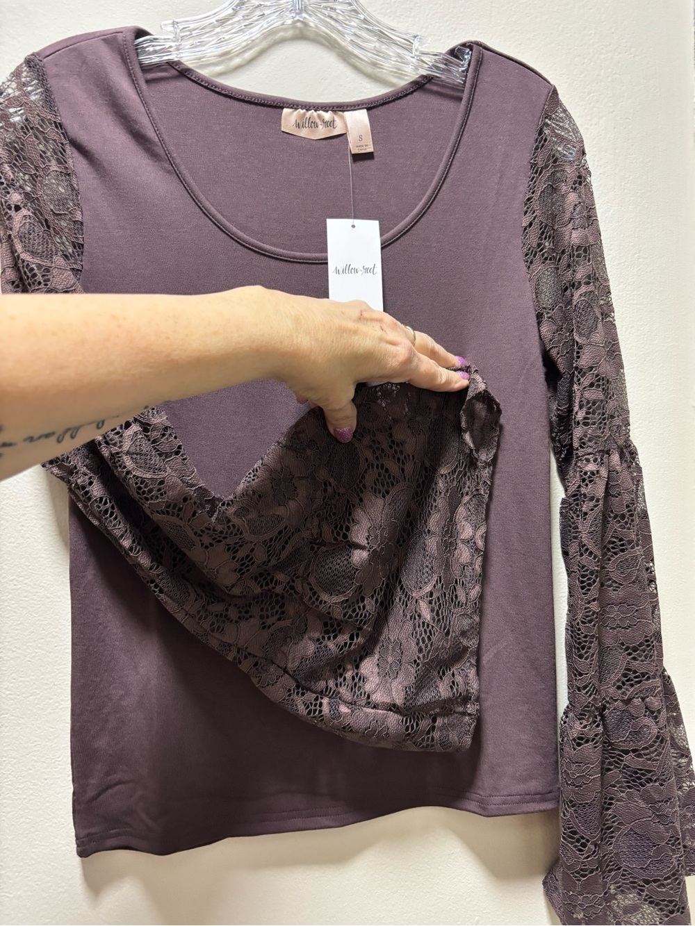 Willow - root Mauve Raisin Lace Bell Sleeve Long Sleeve Tee Size Small New Tags - Picture 4 of 7